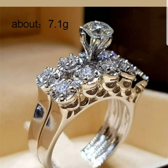 New silver plated white sapphire ring - Picture 1 of 2